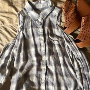 Cold shoulder flannel