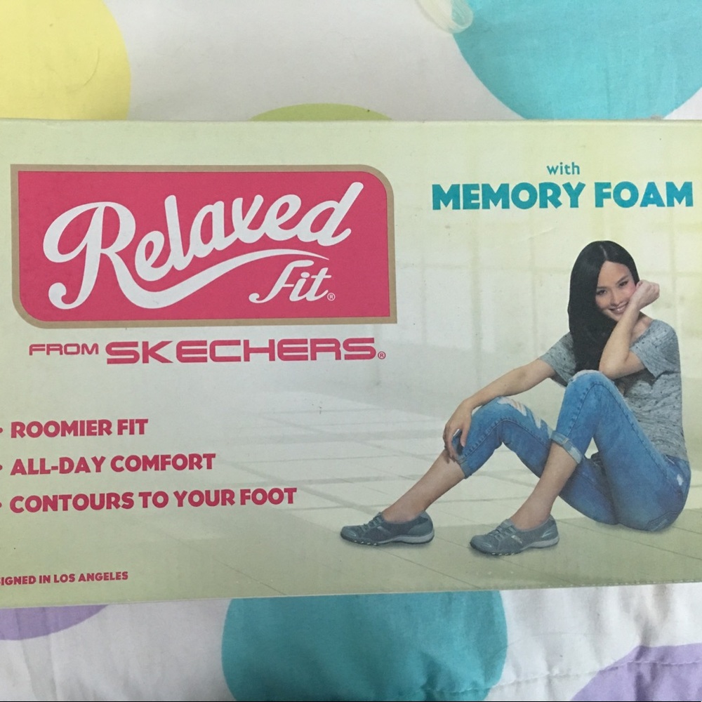 Sketchers relaxed fit with memory foam shoes