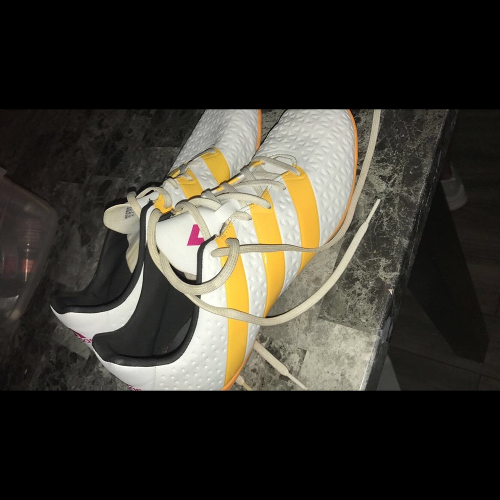 Addidas indoor soccer shoes
