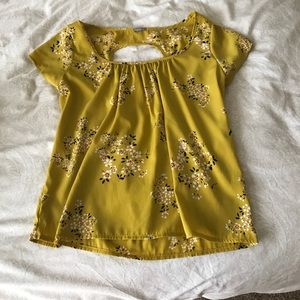 Gold/yellow floral blouse top