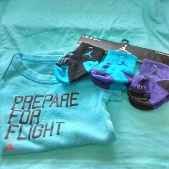 Girls Jordan Lot - Picture 2 of 4