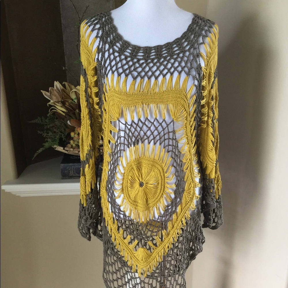 Loose Weave Urban Mango Top