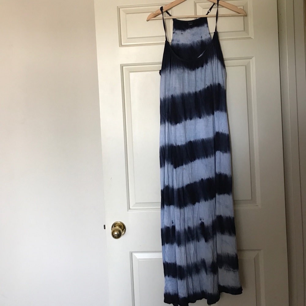TIE DIE MAXI DRESS