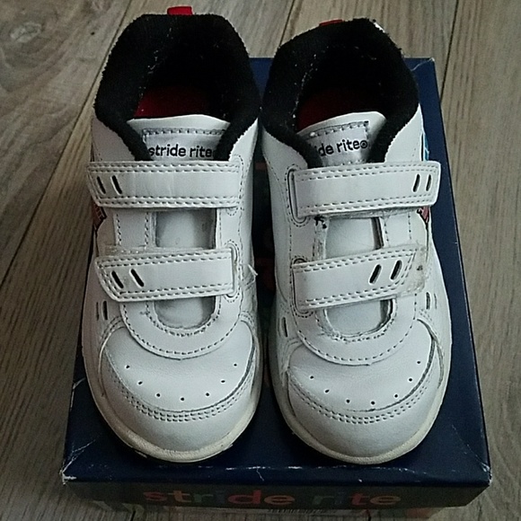 stride rite white shoes