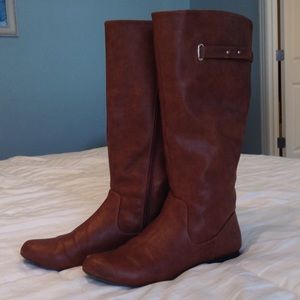 INC cognac zipper boots!