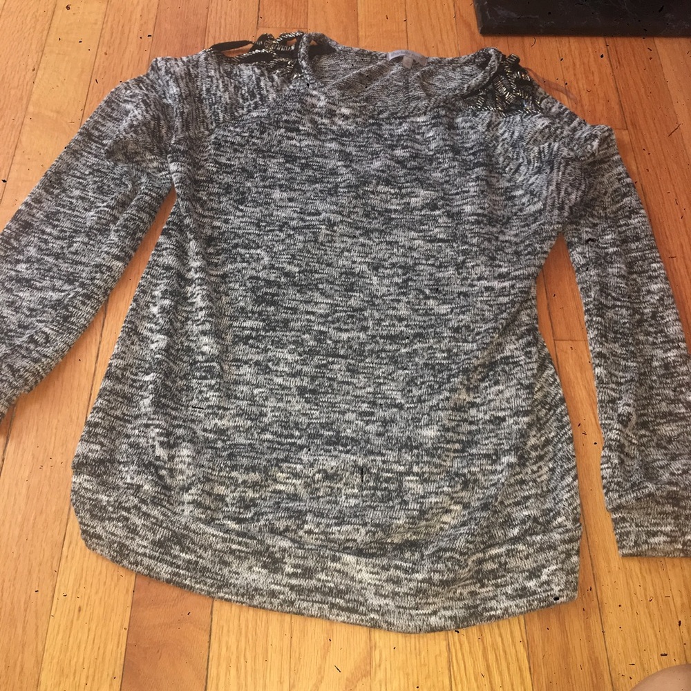 Charlotte Russe grey and black long sleeve shirt !
