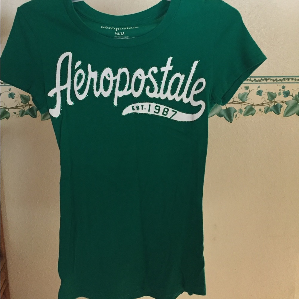 Green Aeropostale shirt