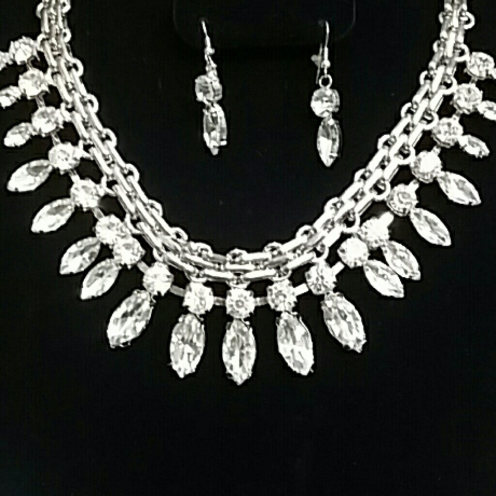Necklace with earings
