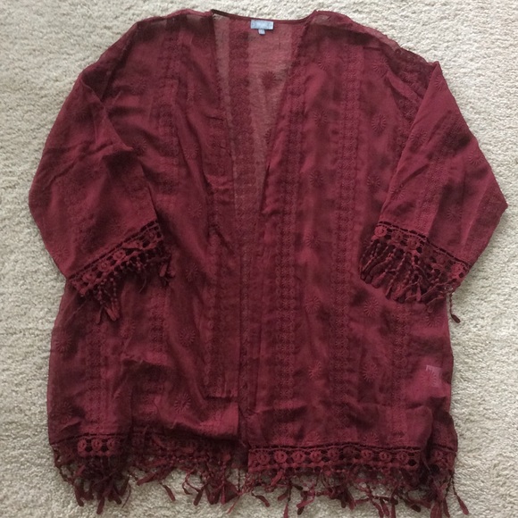 ❤️1 Small Left❤️Sheer Burgandy Open Cardi - Picture 6 of 7