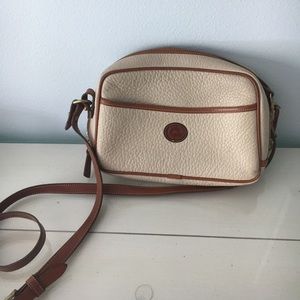 EDITORS PICK White leather Dooney Bourke Crossbody
