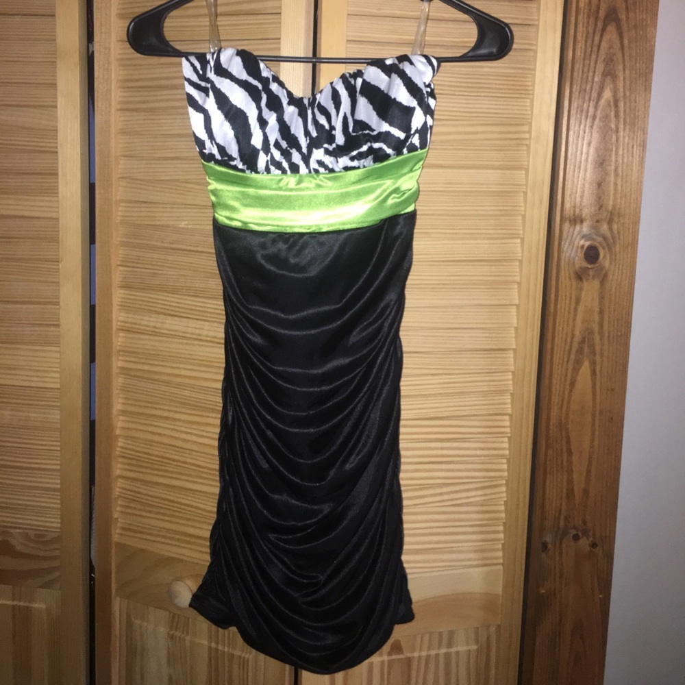 Strapless dress