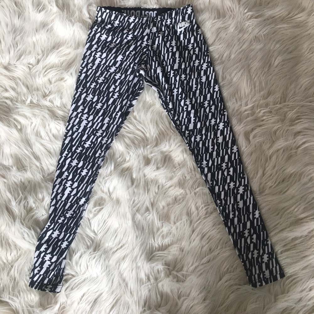 Nike leggings