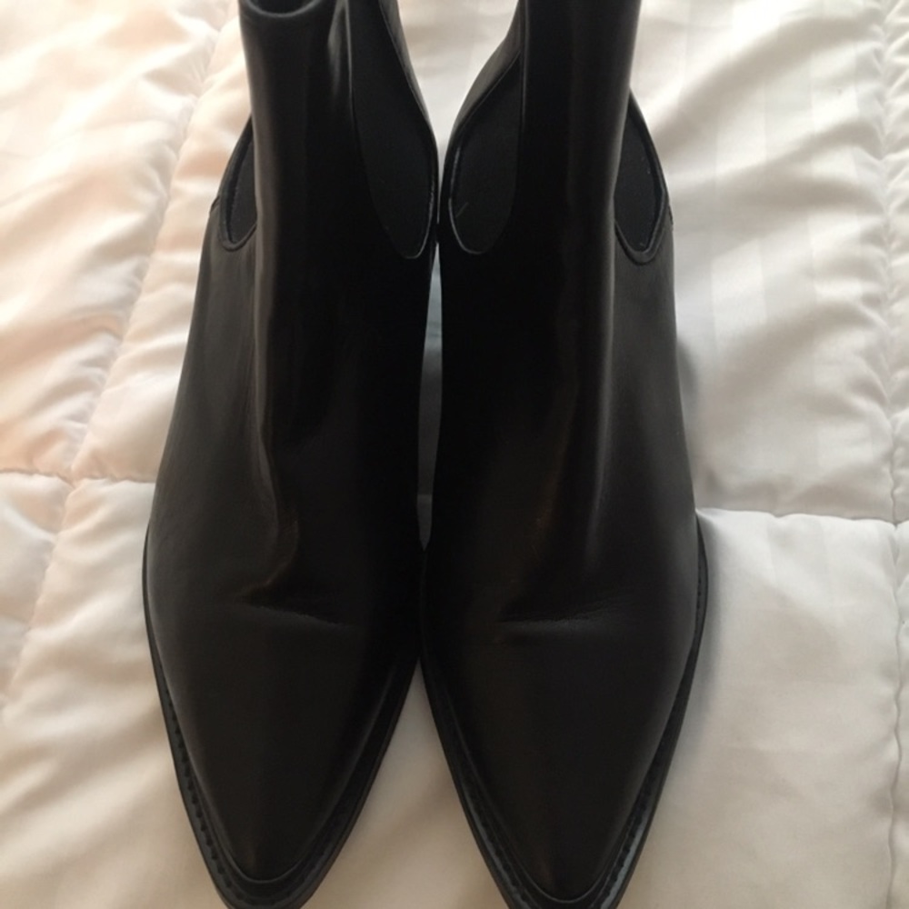 Authentic AllSaints Chelsea Boots Like NEW!!!