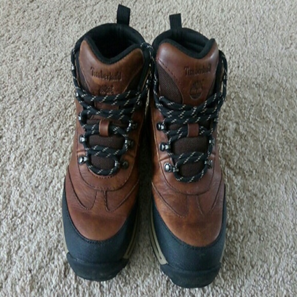 Shoes - Picture 2 of 3