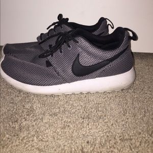 Nike Roshes