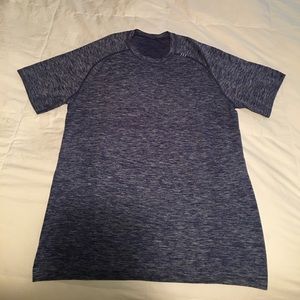 Lululemon Metal Vent Tech shirt sleeve