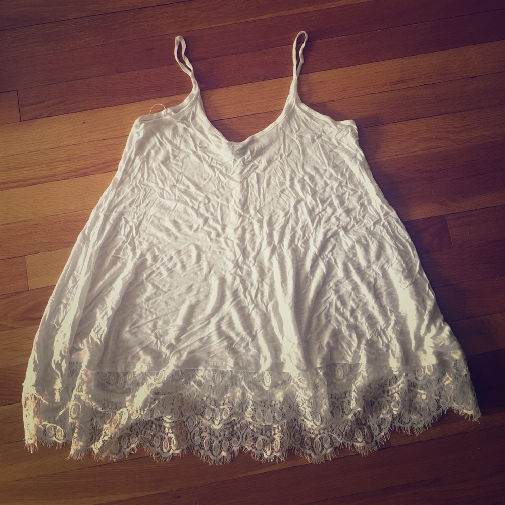 White tank with lace