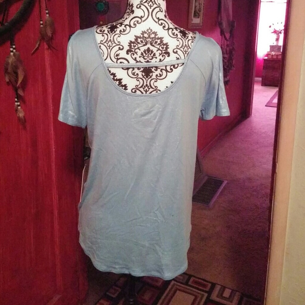 Cold shoulder top - Picture 3 of 3