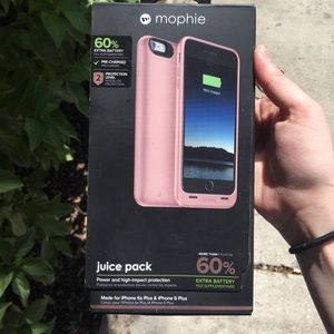new in box mophie charging phone case