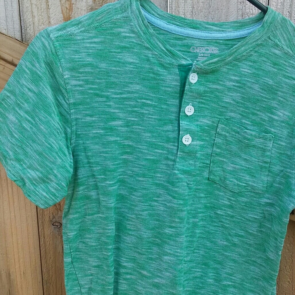 Cherokee boys shirt - Picture 2 of 5