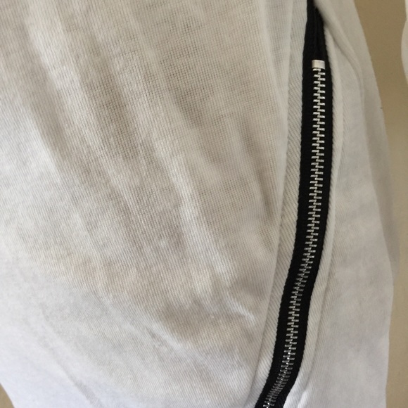 Long Sleeve Extra Long Top - Picture 5 of 6