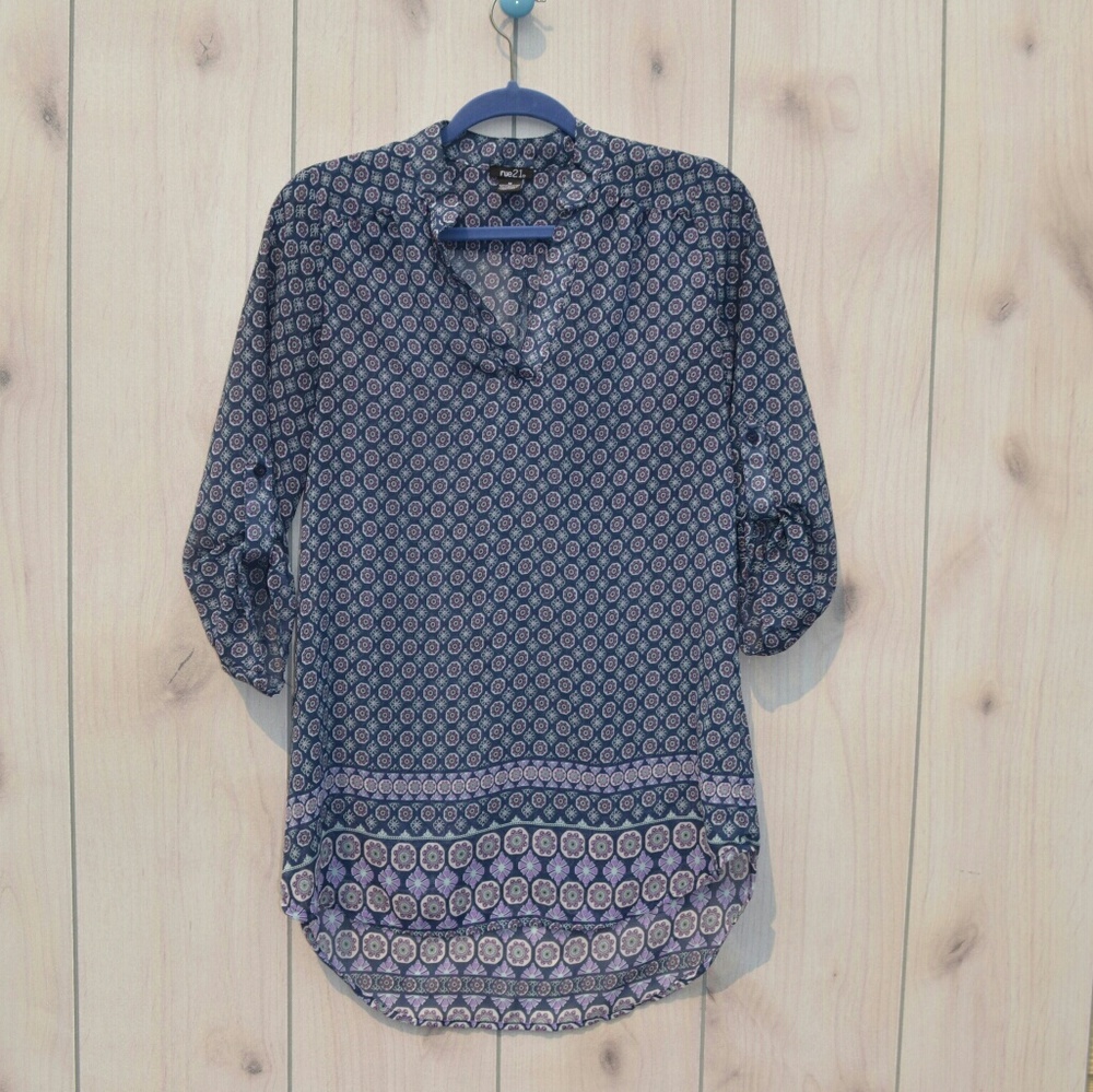 RUE 21 TOP