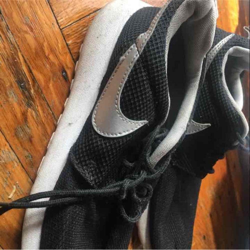 Black & white Nike sneakers