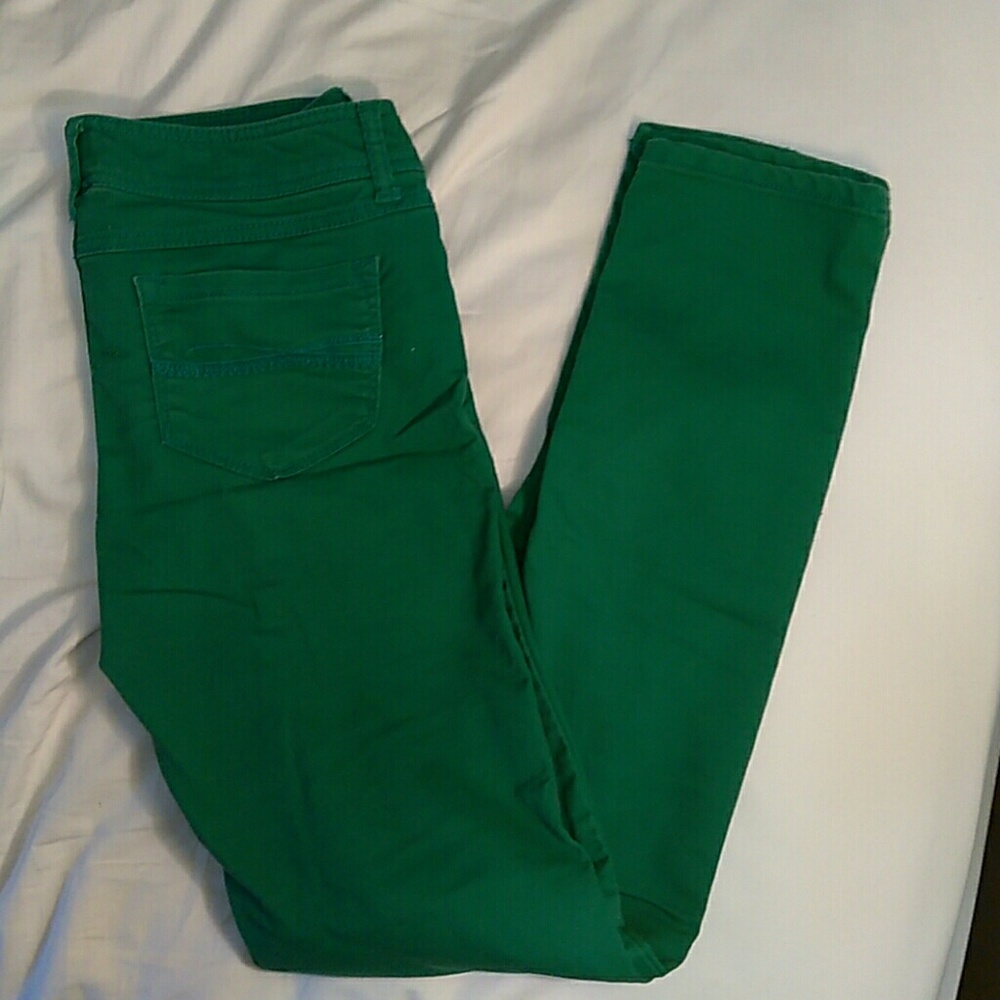 green Kohl's SO skinny jeans