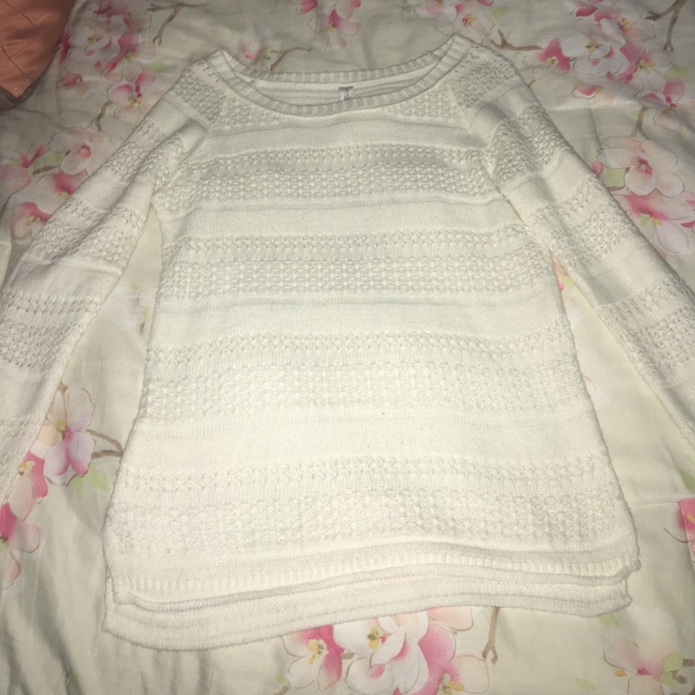 White knit sweater