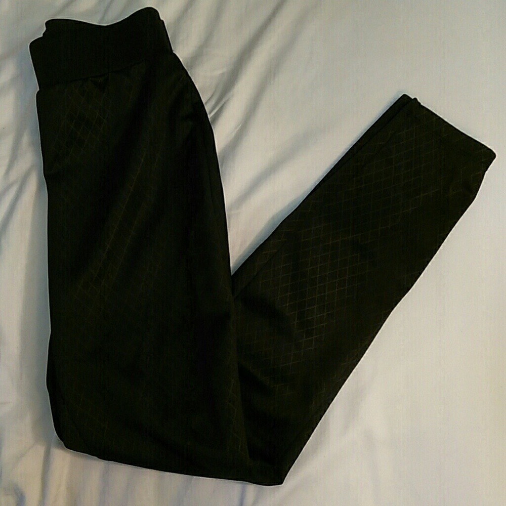 black diamond print joggers