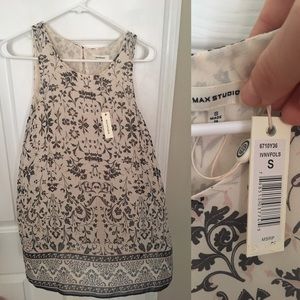 Max Studio flowy top, great for work or weekends!