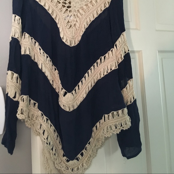 Top - Picture 2 of 2