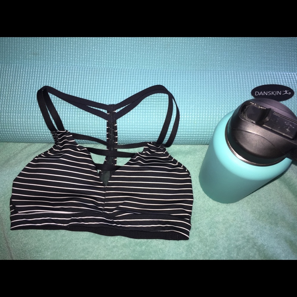 🌻Victoria Secret Sport! New Sports bra! 💪🏻