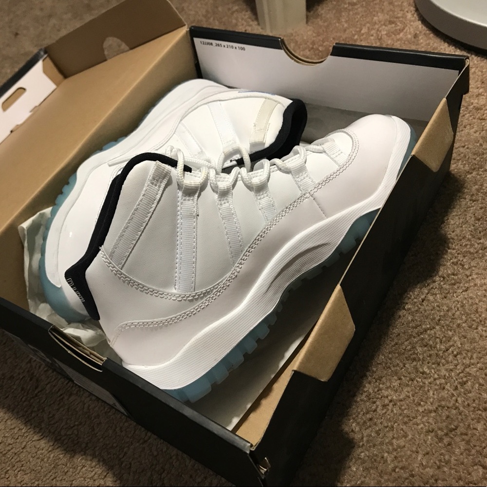 Jordan 11's Legend Blues ‼️