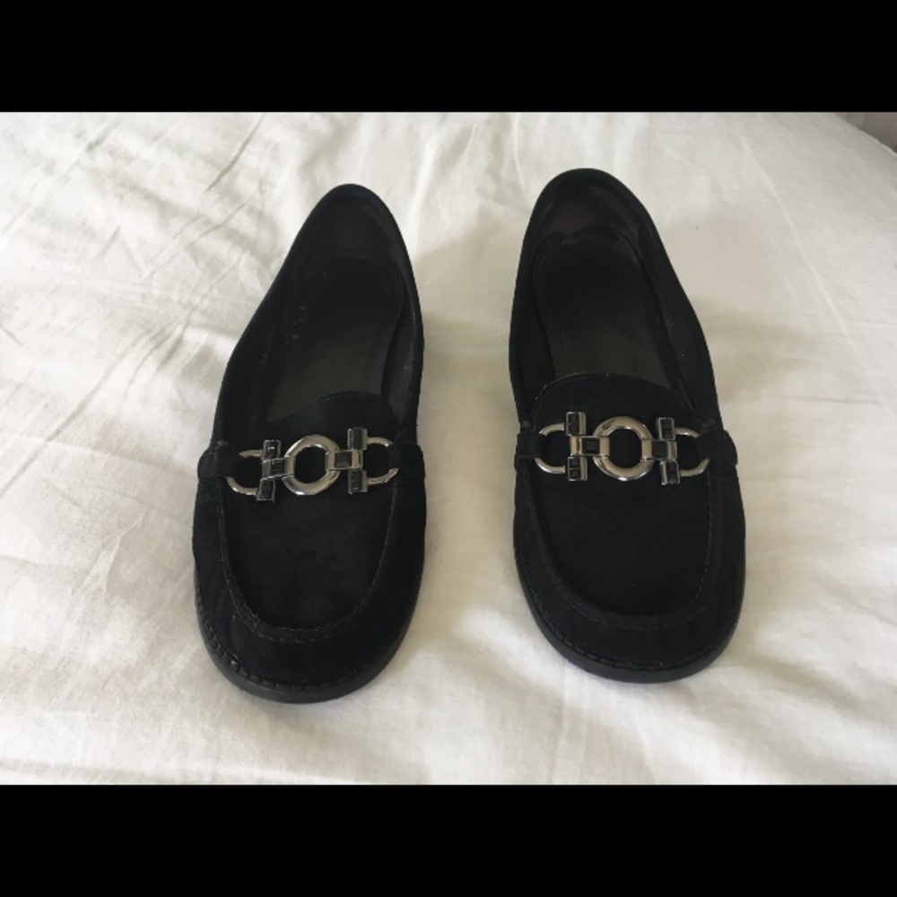 Adorable suede Stuart Weitzman flats from Spain!!