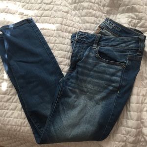 American Eagle Light Denim Jeans
