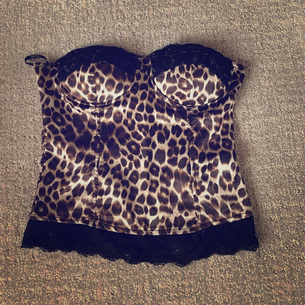 Strapless cheetah & lace top