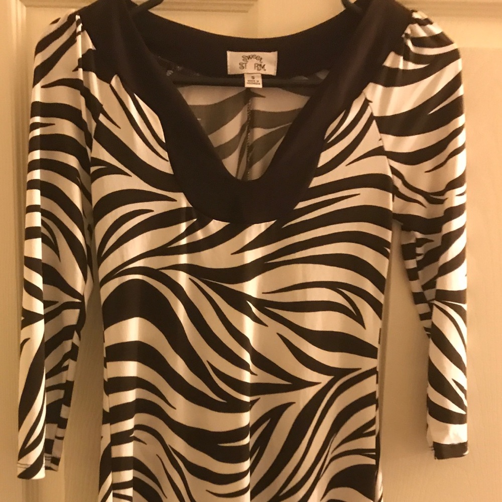 Cute dress!