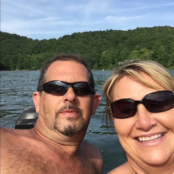 Meet your Posher, Roberta - Picture 1 of 1