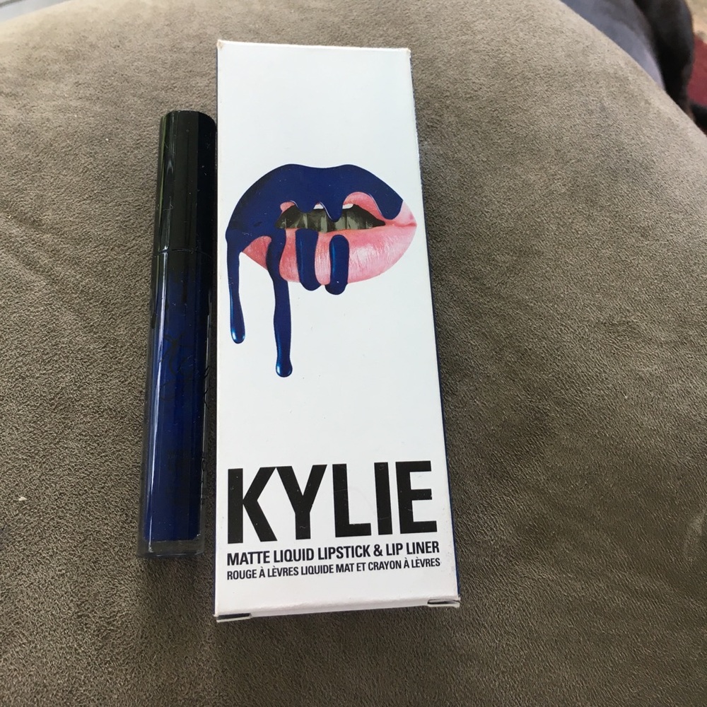 Kylie Jenner lip kit ( freedom )