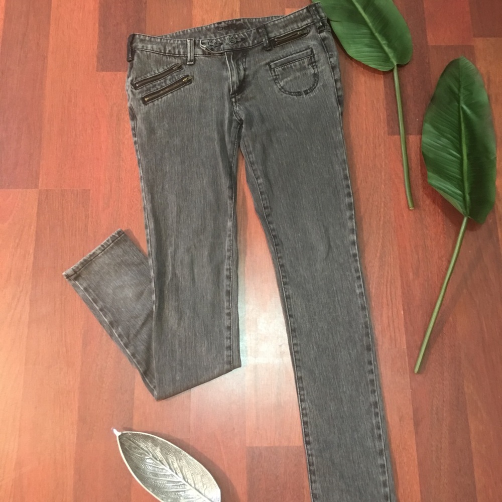 BEBE JEANS