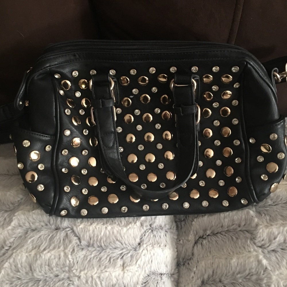 🆕 Black studded Handbag