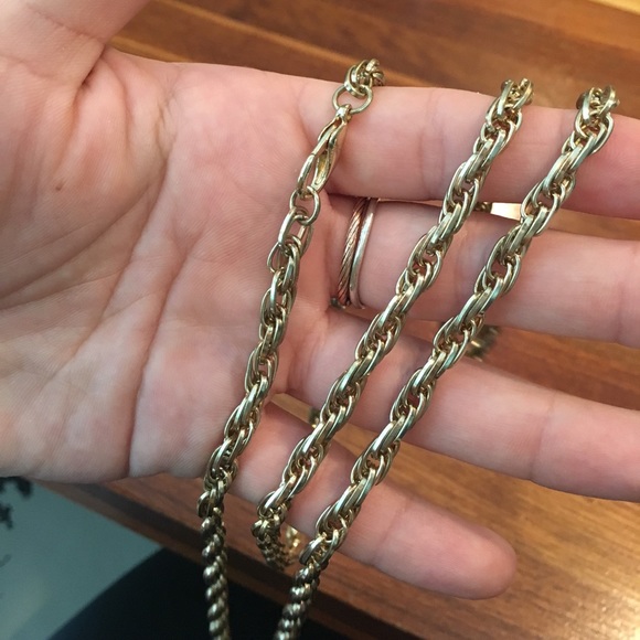 Gold Necklace from Francesca's - Picture 4 of 4