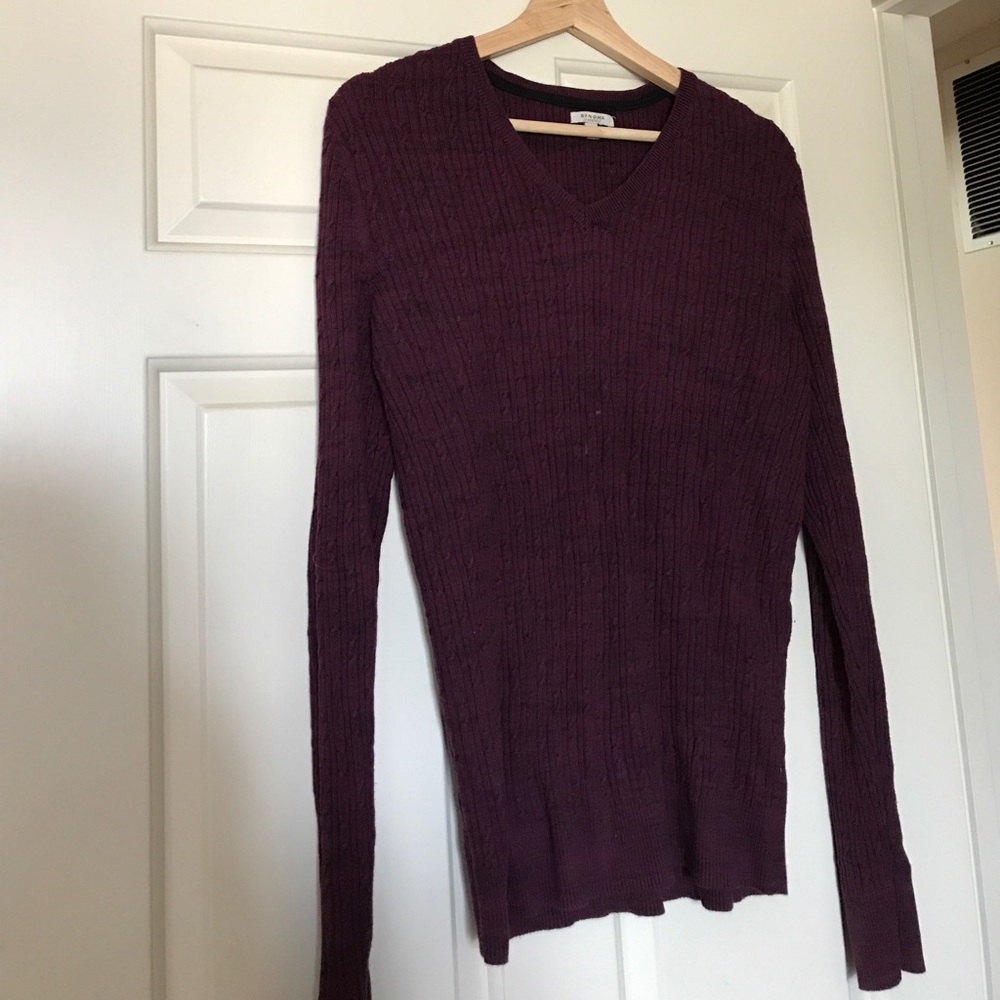 SLOUCHY MAROON SWEATER