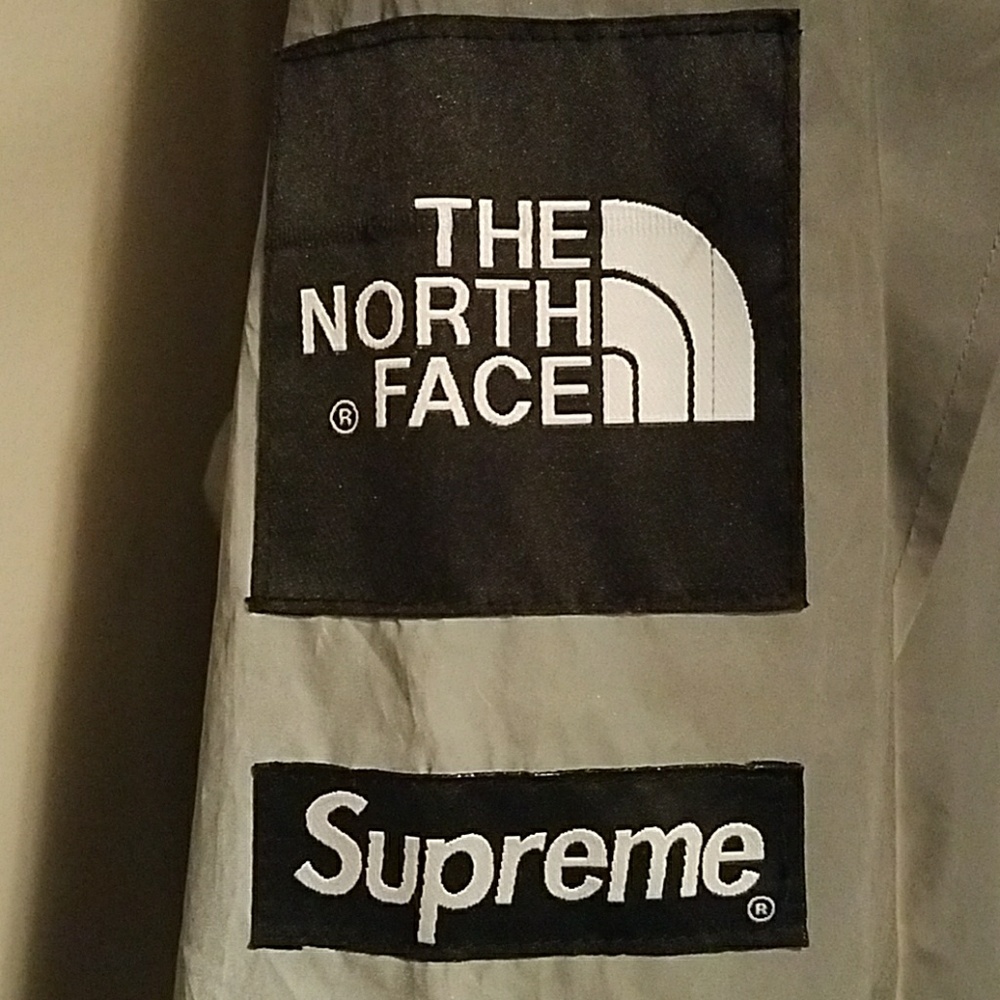 The North Face SUPREME - MAKE AN OFFER! - Picture 4 of 5