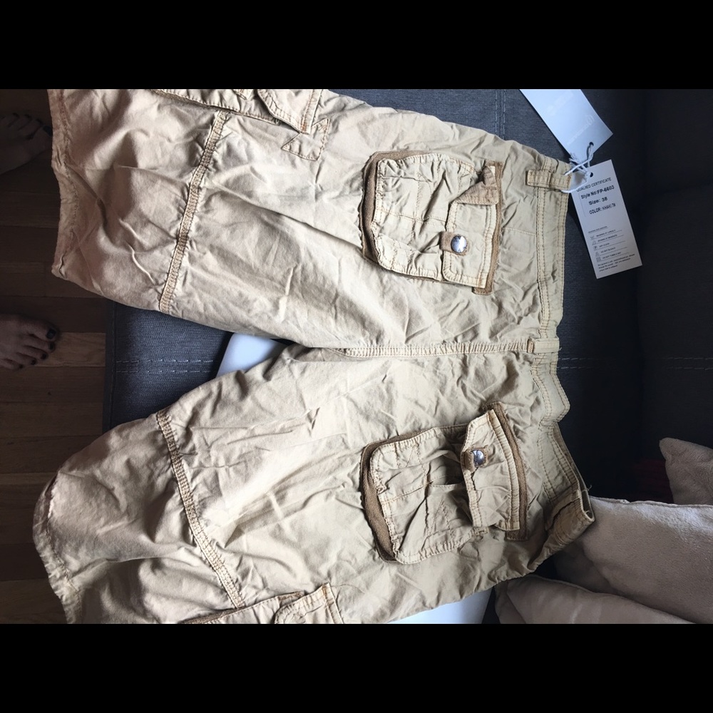 Men's cargo shorts