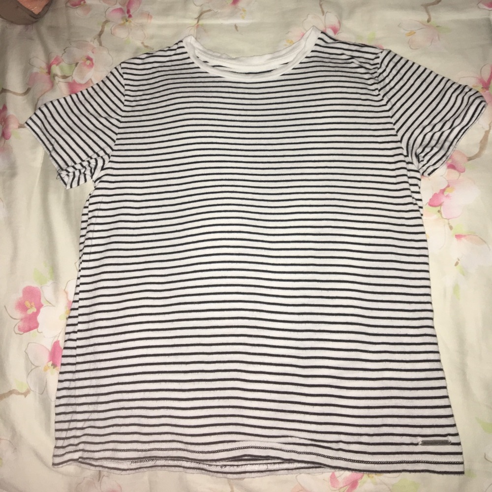 Black and white striped cropped tee