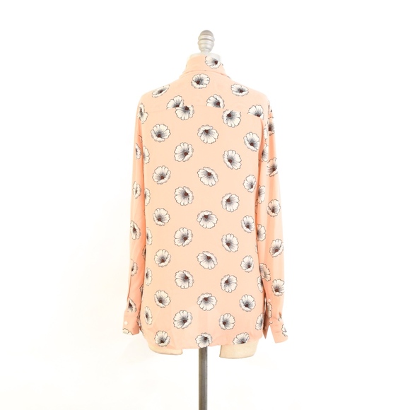 ❌SOLD❌Ann Taylor Pastel Peach Poppy Bow Blouse - Picture 4 of 5