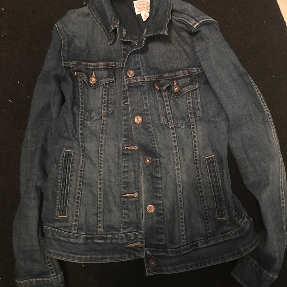 Dark jean Levi jacket
