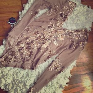 Never worn Nude Rose Gold Sequin Mesh Body Suit.❤️